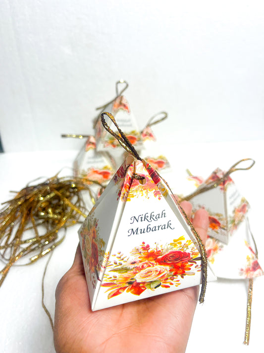 Nikkah Mubarak Gold Tassel Pyramid Gift Box 100pc